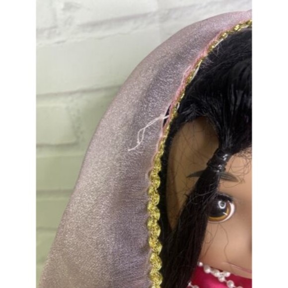 Disney Store It's A Small World INDIA Doll With Outfit Shoes Retired - Picture 3 of 16